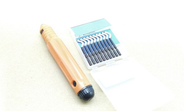 new 1pcs nb1000 burr handle with 10pcs blades deburring handle tool trimming tool for plastic/aluminum/copper
new 1pcs nb1000 burr handle with 10pcs blades deburring handle tool trimming tool for plastic/aluminum/copper