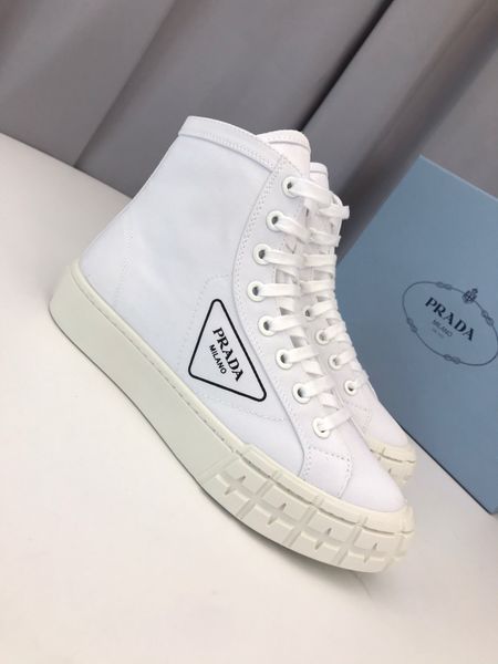 dhl new high-canvas shoes women's sneakers low-sneakers leather wild flat lace-up casual outdoor travel shoes, Red;white
dhl new high-canvas shoes women's sneakers low-sneakers leather wild flat lace-up casual outdoor travel shoes, Red;white