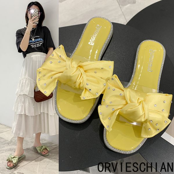 spring 2020 ladies slippers export round head flat heel single shoe spot casual joker women's shoes, Black
spring 2020 ladies slippers export round head flat heel single shoe spot casual joker women's shoes, Black