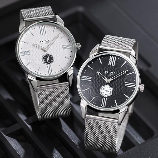 men's classic business single eye four needle quartz net belt watch fashion new 2019 round dial alloy wristwatch silver color, Slivery;brown
men's classic business single eye four needle quartz net belt watch fashion new 2019 round dial alloy wristwatch silver color, Slivery;brown