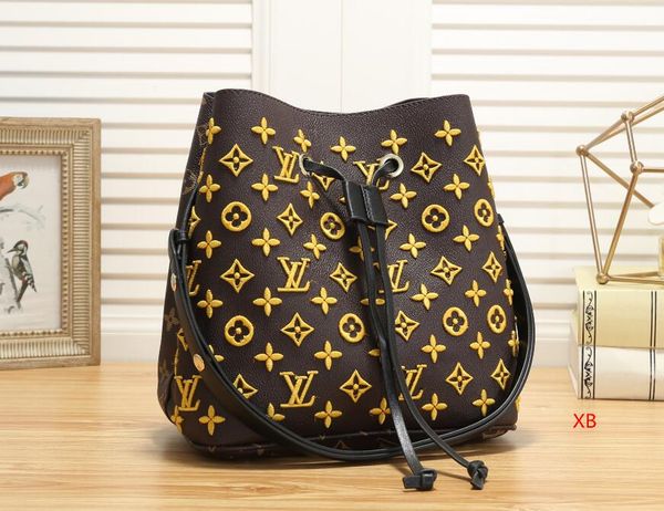 new shoulder bag designer louιs v embossed handbag luxury fashion women messenger crossbody bag bags, Black
new shoulder bag designer louιs v embossed handbag luxury fashion women messenger crossbody bag bags, Black