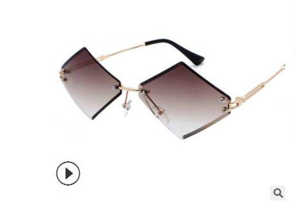 2019 new rimless fashion sunglasses gradient shades translucent sunglasses irregular fashion street snap glasses 01 02, White;black
2019 new rimless fashion sunglasses gradient shades translucent sunglasses irregular fashion street snap glasses 01 02, White;black