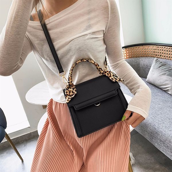 women leopard strap bags shoulder crossbody bag scarves design handbags women's totes bag purses and handbags bolso mujer
women leopard strap bags shoulder crossbody bag scarves design handbags women's totes bag purses and handbags bolso mujer