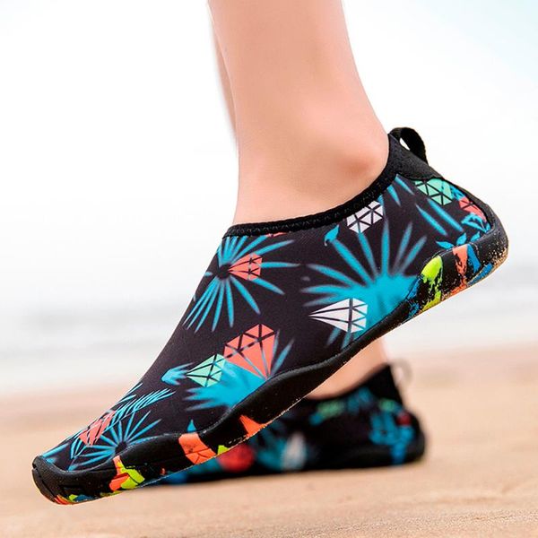 summer couple beach shoes yoga shoes sneakers water men barefoot outdoor wading diving swimming sneakers#35
summer couple beach shoes yoga shoes sneakers water men barefoot outdoor wading diving swimming sneakers#35