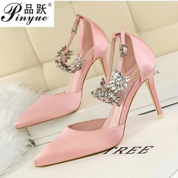 elegant rhinestone high heels women pumps silk pointed toe wedding shoes women buckle strap crystal party shoes, Black
elegant rhinestone high heels women pumps silk pointed toe wedding shoes women buckle strap crystal party shoes, Black
