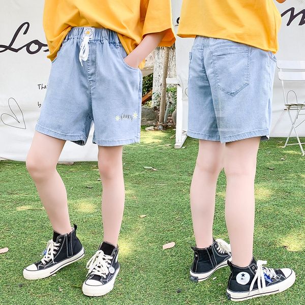 girls 2020 western-style daisy tencel denim shorts children's and shorts and jeans summer thin jeans, Blue
girls 2020 western-style daisy tencel denim shorts children's and shorts and jeans summer thin jeans, Blue