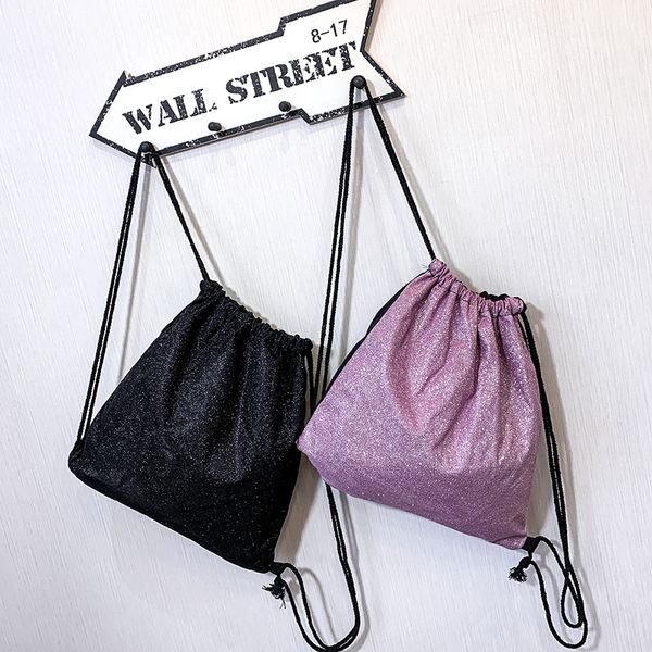2020 new european and american fashion mermaid sequin bucket bag drawstring bag outdoor summer
2020 new european and american fashion mermaid sequin bucket bag drawstring bag outdoor summer