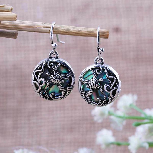10pair sell exquisite abalone shell earrings seaweed flower tortoise hollow fashion female earrings r-38, Silver
10pair sell exquisite abalone shell earrings seaweed flower tortoise hollow fashion female earrings r-38, Silver