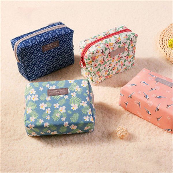 fashion portable mini purse travel wash bag women toiletry sweet floral cosmetic bag organizer beauty pouch kit makeup pouch
fashion portable mini purse travel wash bag women toiletry sweet floral cosmetic bag organizer beauty pouch kit makeup pouch