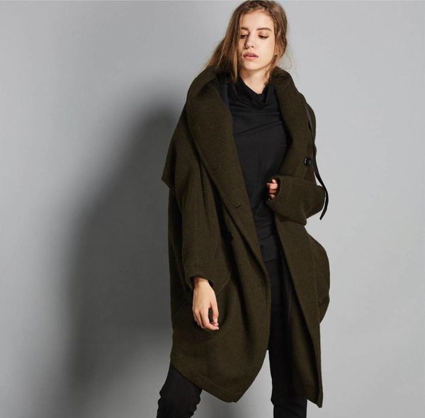 2019 autumn and winter fashion new wool coat solid color loose double-breasted hooded women's jacket black army green
2019 autumn and winter fashion new wool coat solid color loose double-breasted hooded women's jacket black army green