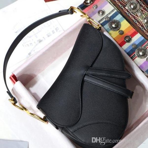2019 famous designer womens handbag new letter shoulder bag genuine leather messenger bag luxury saddle bag
2019 famous designer womens handbag new letter shoulder bag genuine leather messenger bag luxury saddle bag
