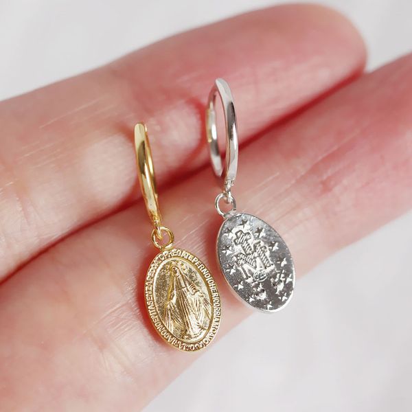 1pair 100% authentic 925 sterling silver golds virgin mary /goddess /holy mother oval hoop huggie earrings fine jewelry tle609, Golden;silver
1pair 100% authentic 925 sterling silver golds virgin mary /goddess /holy mother oval hoop huggie earrings fine jewelry tle609, Golden;silver