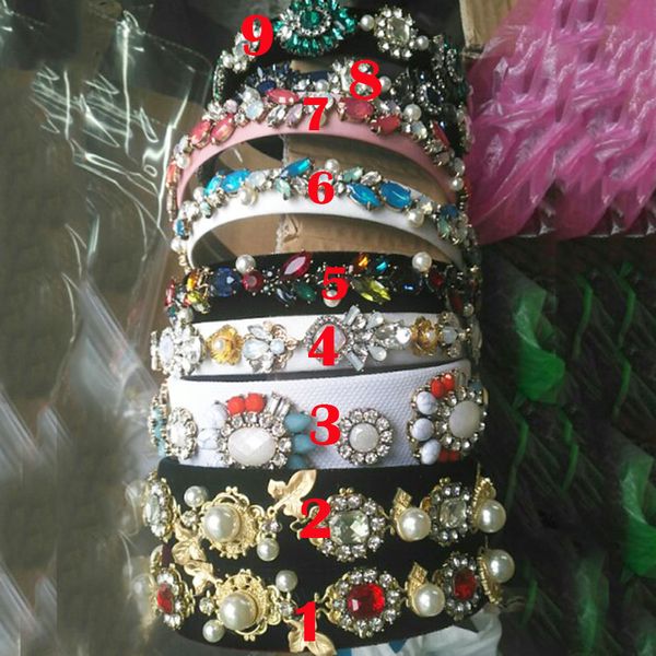 hairband baroque crystal flower butterfly hair candy color velvet headband hoop korean version of temperament pressure headdress, Golden;white
hairband baroque crystal flower butterfly hair candy color velvet headband hoop korean version of temperament pressure headdress, Golden;white