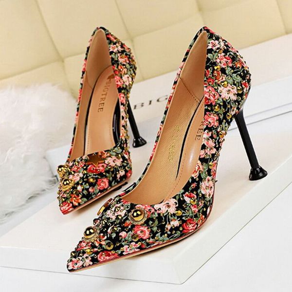 dress shoes women high heels floral pumps ladies wedding stiletto pointed classic female, Black
dress shoes women high heels floral pumps ladies wedding stiletto pointed classic female, Black