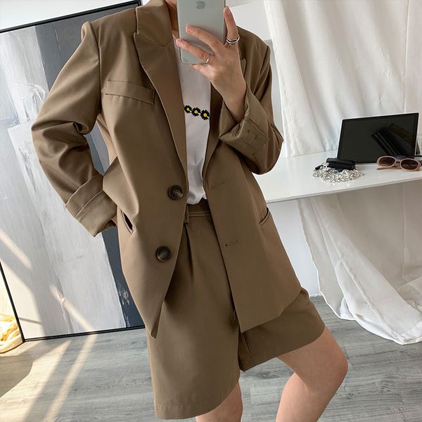 лето женщины blazer шорты два piece set хаки пальто и широкий костюм ноги шорты женщин летний набор, White
лето женщины blazer шорты два piece set хаки пальто и широкий костюм ноги шорты женщин летний набор, White