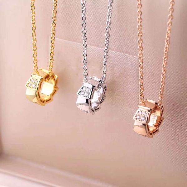 charm new women luxury titanium steel round designer necklace with clavicle chain high-quality bulgarijewelry box, Silver
charm new women luxury titanium steel round designer necklace with clavicle chain high-quality bulgarijewelry box, Silver