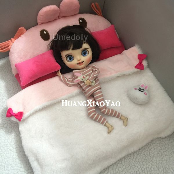 1set 1/6 doll's cute blyth doll's bed pillows miniature dollhouse furniture doll accessories princess bed for blyth pullip toy
1set 1/6 doll's cute blyth doll's bed pillows miniature dollhouse furniture doll accessories princess bed for blyth pullip toy
