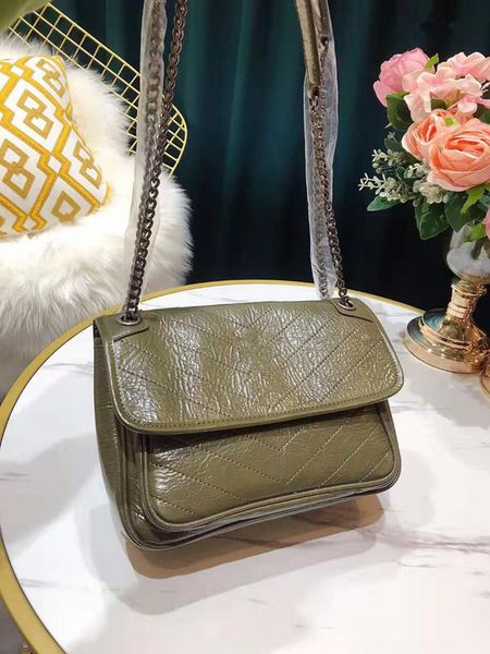 fashion handbags women 2019 new leather soft chain shoulder his joker leisure messenger bag restoring ancient ways a designer shoulder bag 
fashion handbags women 2019 new leather soft chain shoulder his joker leisure messenger bag restoring ancient ways a designer shoulder bag