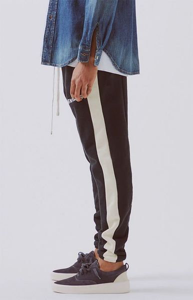 men's spring and summer new english printed striped bar splicing leggings men's plush sports casual pants, Black
men's spring and summer new english printed striped bar splicing leggings men's plush sports casual pants, Black
