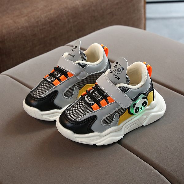 new children casual shoes baby boys girls 2020 fashion soft kids running shoes kids brand sport lights up children sneakers, Black;red
new children casual shoes baby boys girls 2020 fashion soft kids running shoes kids brand sport lights up children sneakers, Black;red