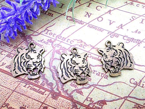 21pcs--tiger charms antique bronze tone tiger head pendants/charm 27x24mm, Bronze;silver
21pcs--tiger charms antique bronze tone tiger head pendants/charm 27x24mm, Bronze;silver
