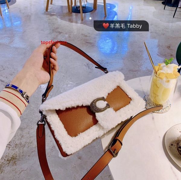 luxury leather fashion crossbody women handbag shoulder messenger chain clutch leather hand bags - 2951
luxury leather fashion crossbody women handbag shoulder messenger chain clutch leather hand bags - 2951