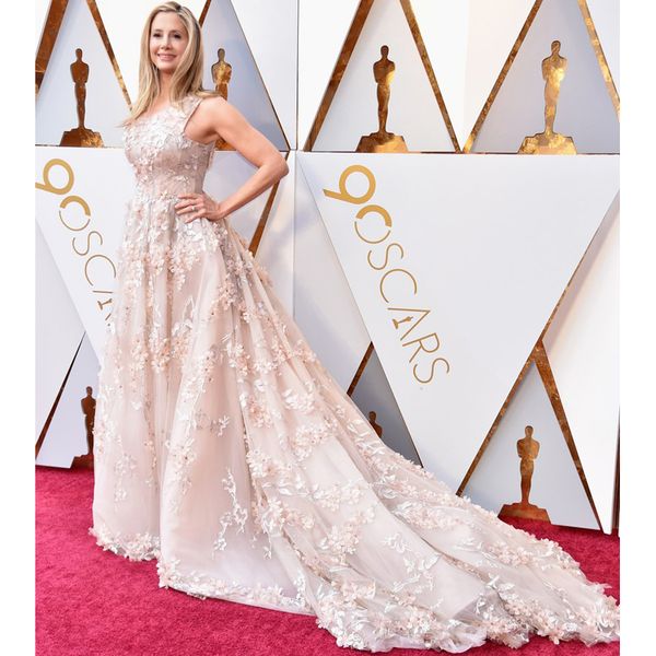 runway dresses verngo celebrity dress elegant ivory carpet sleeveless vestidos de famosas lace appliques prom party gown, Black
runway dresses verngo celebrity dress elegant ivory carpet sleeveless vestidos de famosas lace appliques prom party gown, Black