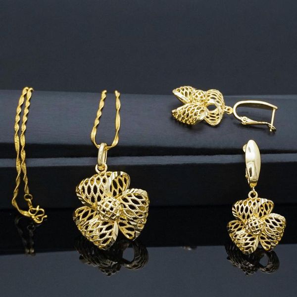 fashion jewelry gold-color long swing women 3 leaves design earrings fashion wedding party in brazil, Silver
fashion jewelry gold-color long swing women 3 leaves design earrings fashion wedding party in brazil, Silver