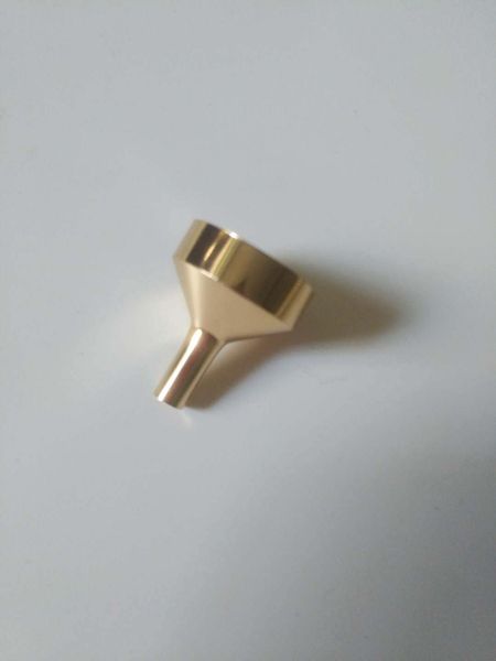 perfume filling metal funnel electrolytic aluminum mini perfume funnel perfume cosmetics filling tool
perfume filling metal funnel electrolytic aluminum mini perfume funnel perfume cosmetics filling tool