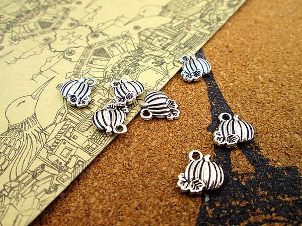 120pcs--halloween mini pumpkin charms silver tone mini pumpkin pendants charms 16x18mm, Bronze;silver
120pcs--halloween mini pumpkin charms silver tone mini pumpkin pendants charms 16x18mm, Bronze;silver