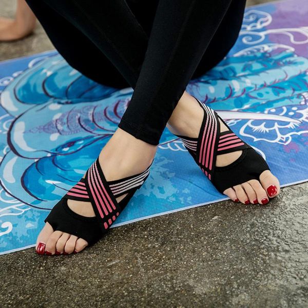 sports socks calcetines ciclismo women's non-slip yoga fitness dance pilates indoor anti-skid shoes gym, Black
sports socks calcetines ciclismo women's non-slip yoga fitness dance pilates indoor anti-skid shoes gym, Black