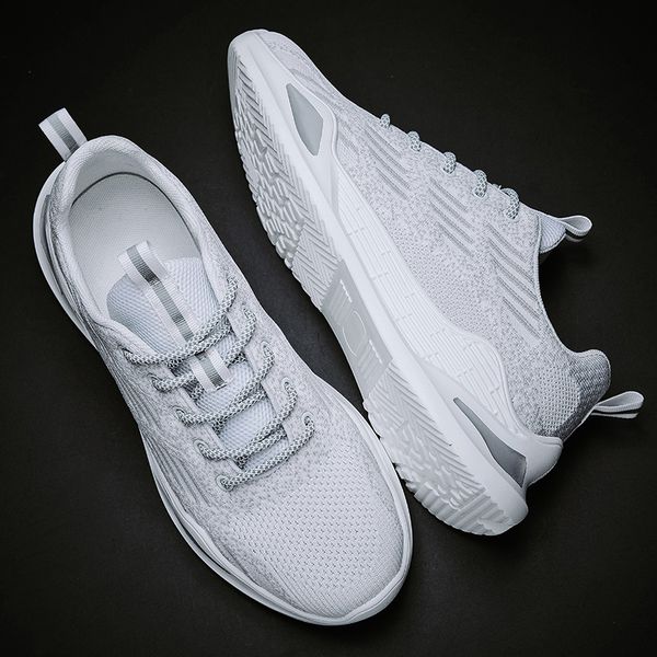 fashion men shoes mesh breathable sneakers walking male footwear new comfortable lightweight running shoes d8005
fashion men shoes mesh breathable sneakers walking male footwear new comfortable lightweight running shoes d8005
