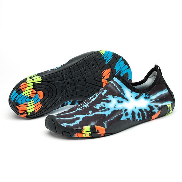 beach lazy shoes children summer new slippers japanese-style home mesh shoes couple seaside spring socks quick-drying
beach lazy shoes children summer new slippers japanese-style home mesh shoes couple seaside spring socks quick-drying