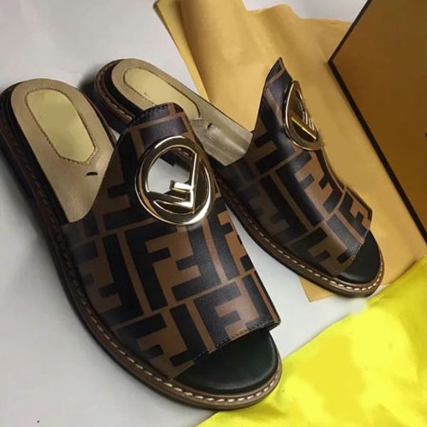 С коробкой! Женщина Высококачественные тапочки Фирменные сандалии Плоские туфли
С коробкой! Женщина Высококачественные тапочки Фирменные сандалии Плоские туфли