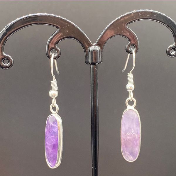 wholesale 10 pairs trendy silver plated geometric green aventurine drop earrings for women amethyst stone jewelry
wholesale 10 pairs trendy silver plated geometric green aventurine drop earrings for women amethyst stone jewelry