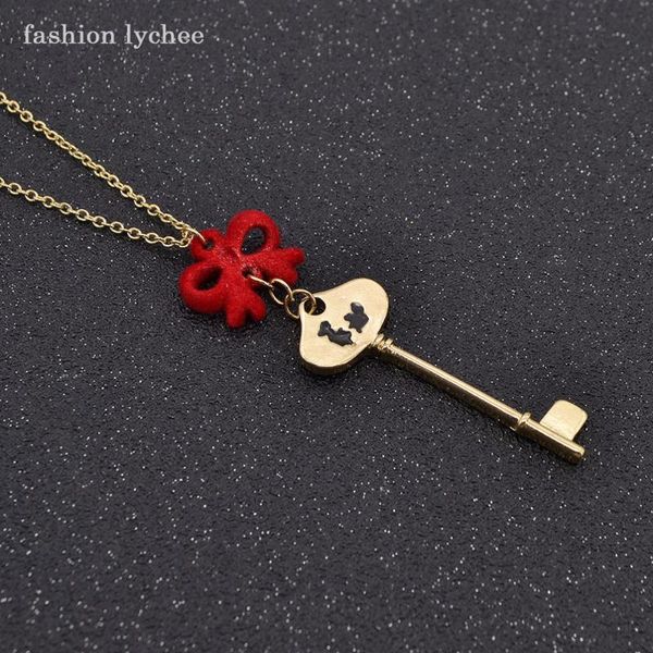 fashion lychee anime sailor moon red butterfly key shape pendant necklace for women party cosplay fashion necklace gift, Silver
fashion lychee anime sailor moon red butterfly key shape pendant necklace for women party cosplay fashion necklace gift, Silver