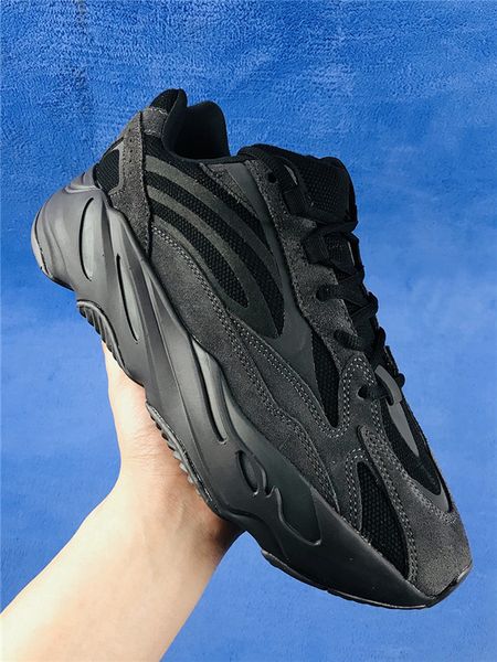 2019 new arrival 700 v2 vanta wave runner kanye west triple black 3m reflective men woman running shoes sports sneakers
2019 new arrival 700 v2 vanta wave runner kanye west triple black 3m reflective men woman running shoes sports sneakers