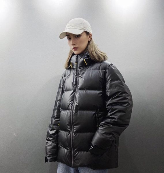 luxury design womens mens jacket brand parkas winter outdoor luxury down jackets long sleeve warming around hat cool design jacket 03, Black
luxury design womens mens jacket brand parkas winter outdoor luxury down jackets long sleeve warming around hat cool design jacket 03, Black