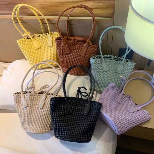 2020 new knitting bag beach bag straw totes bucket summer bags women handbag braided
