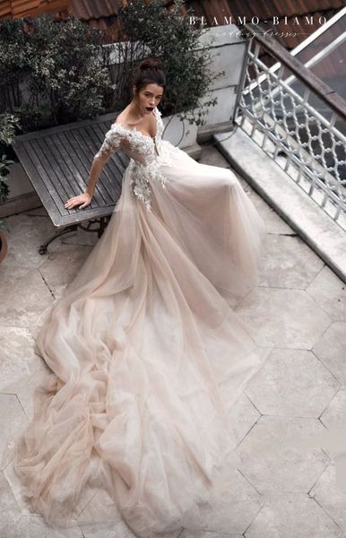 fashion country boho wedding dresses 2019 long sleeve lace low back appliques wedding gowns long train tulle wedding dresses for bride, White
fashion country boho wedding dresses 2019 long sleeve lace low back appliques wedding gowns long train tulle wedding dresses for bride, White