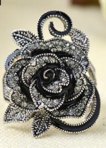 новые европейские и американские розы, старинные кольца с бриллиантами, Golden;silver
новые европейские и американские розы, старинные кольца с бриллиантами, Golden;silver