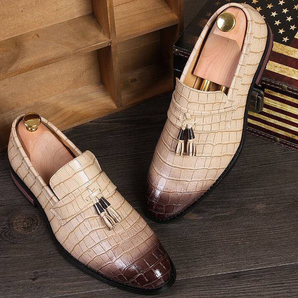 2019new весной кожа обувь роскоши мужской формальной обуви pattern кожи мужчины классического бизнес платье мокасины мужчины, Black
2019new весной кожа обувь роскоши мужской формальной обуви pattern кожи мужчины классического бизнес платье мокасины мужчины, Black
