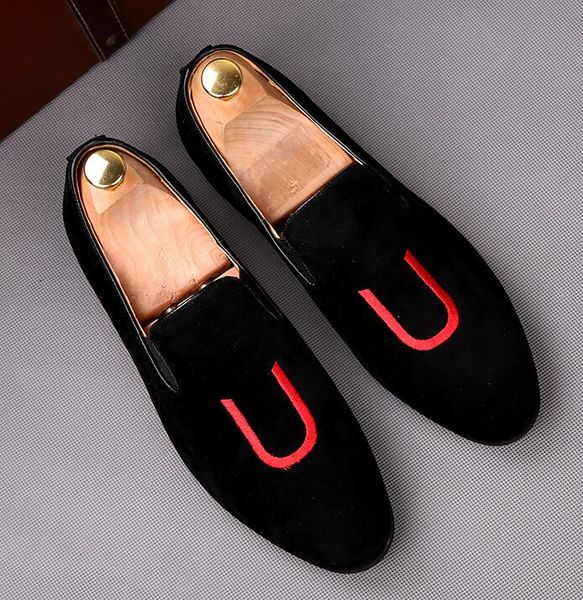 the new men loafers handmade shoes patent leather black design men shoes, men's fashion for weddings and party flats size: eu39-43
the new men loafers handmade shoes patent leather black design men shoes, men's fashion for weddings and party flats size: eu39-43