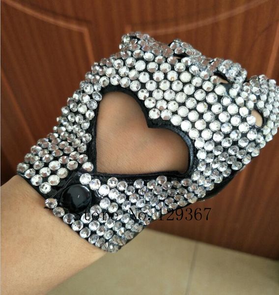 women' fashion semi-finger faux pu leather fingerless heart cut out rhinestone gloves lady' hip-hop dance gloves, Blue;gray
women' fashion semi-finger faux pu leather fingerless heart cut out rhinestone gloves lady' hip-hop dance gloves, Blue;gray