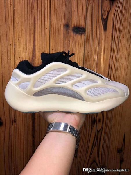 2020 hot originals 700 v3 azael kanye west glow in the dark fw4980 белые кроссовки мужчина женщина аутентичные спортивные кроссовки с коробк
2020 hot originals 700 v3 azael kanye west glow in the dark fw4980 белые кроссовки мужчина женщина аутентичные спортивные кроссовки с коробк