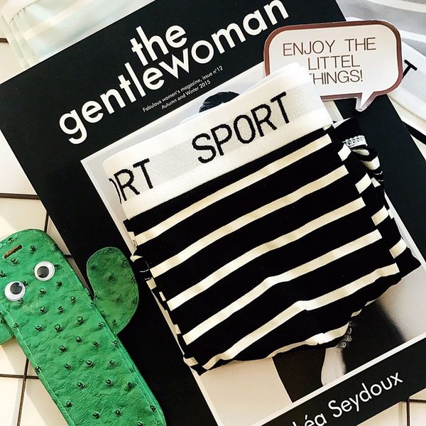 striped sports letter pure cotton underwear black white gray middle waist young men's boxer pants boxer underwear
striped sports letter pure cotton underwear black white gray middle waist young men's boxer pants boxer underwear