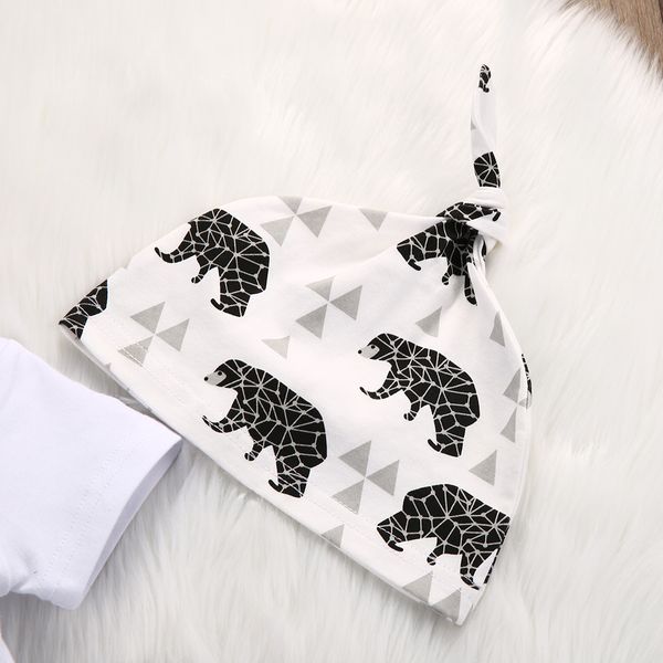 3 pieces baby bear print short sleeve bodysuit and pant set for baby boy summer clothes, White
3 pieces baby bear print short sleeve bodysuit and pant set for baby boy summer clothes, White