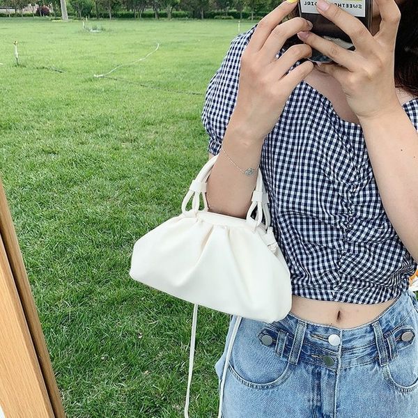 2020 new ladies shoulder bag korean fashion want simple solid color fold women's crossbody
2020 new ladies shoulder bag korean fashion want simple solid color fold women's crossbody