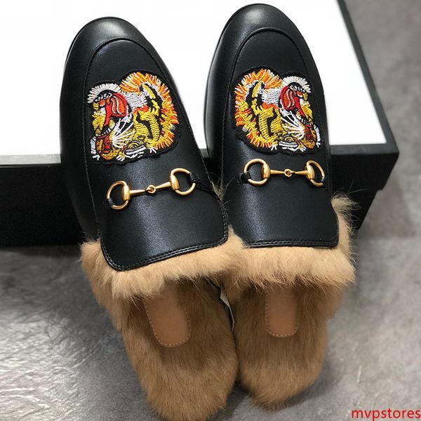 men mules flats fur slippers luxury designer slippers fashion loafers embroidery princetown tiger shoes furry slides muller slipper shoes w1
men mules flats fur slippers luxury designer slippers fashion loafers embroidery princetown tiger shoes furry slides muller slipper shoes w1