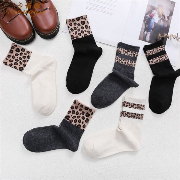 10 pairs/lot quality women winter cotton socks breathable sweat-absorption short socks female casual comfortable bfc031, Black;white
10 pairs/lot quality women winter cotton socks breathable sweat-absorption short socks female casual comfortable bfc031, Black;white